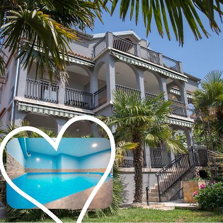 Apartmani Dina Биоград на Мору Екстериор снимка