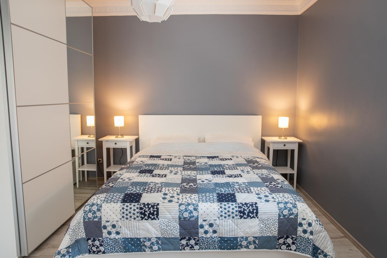 Apartmani Dina Биоград на Мору Екстериор снимка