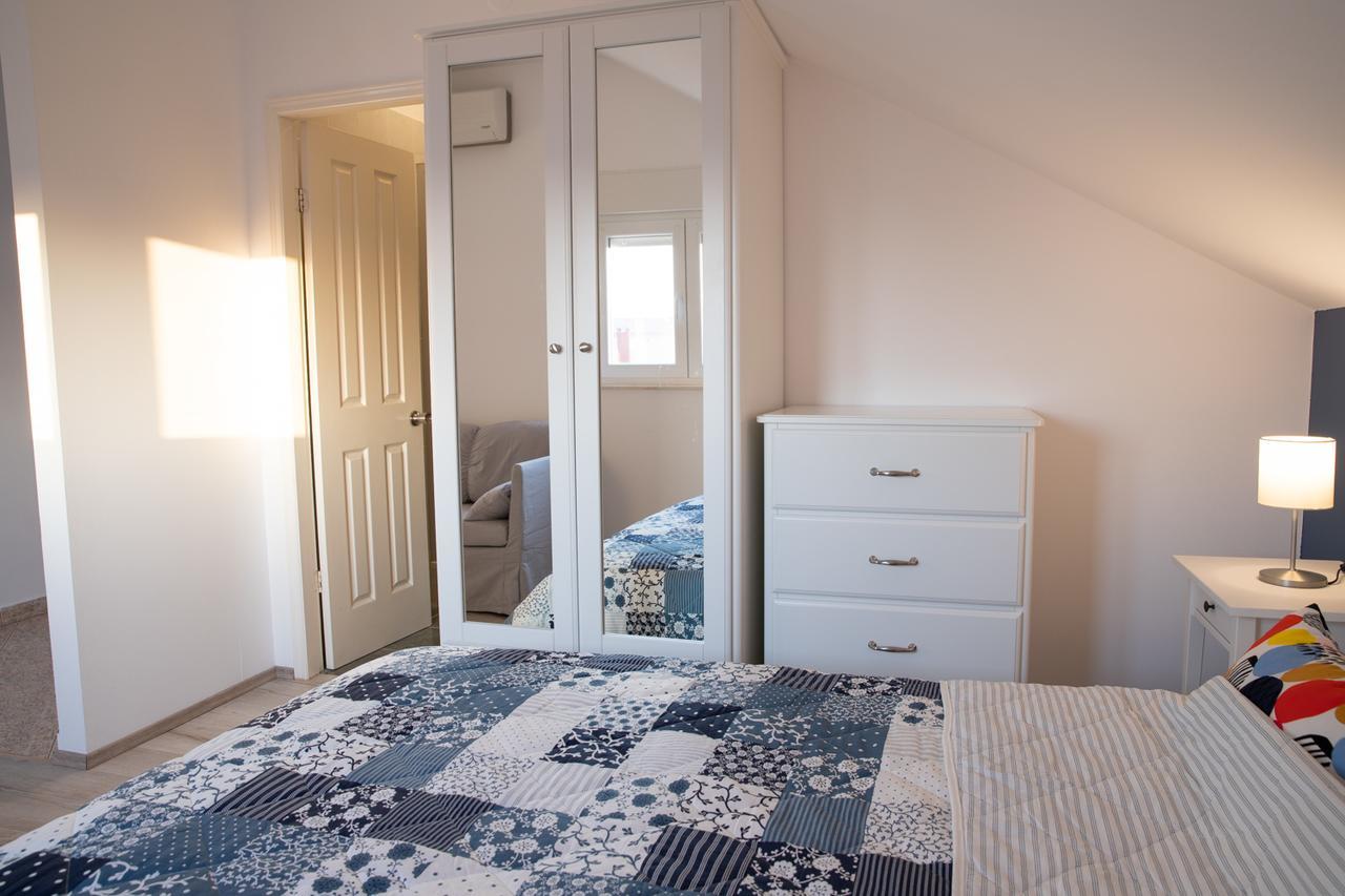 Apartmani Dina Биоград на Мору Екстериор снимка