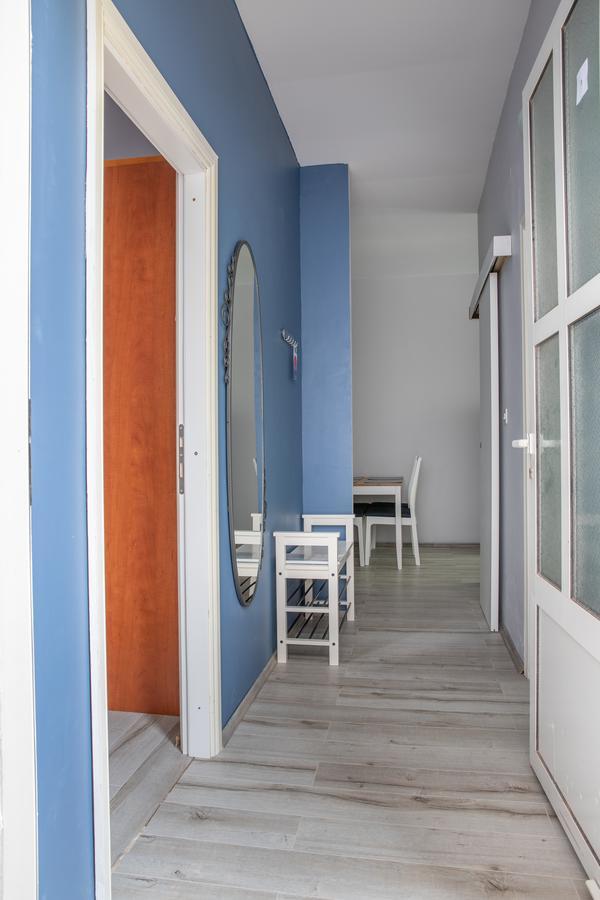 Apartmani Dina Биоград на Мору Екстериор снимка